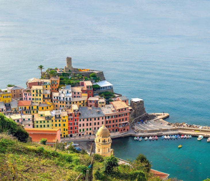 Aerial view of the beautiful fishing village of Vernazza, considered one of the most beautiful in Italy, Cinqueterre, La Spezia, Liguria, Italy, License Type: media, Download Time: 2025-03-01T15:29:57.000Z, User: Ppeterson948, Editorial: false, purchase_order: 56530 - Guidebooks, job: Global Publishing WIP, client: Global Publishing WIP, other: Pia Peterson Haggarty